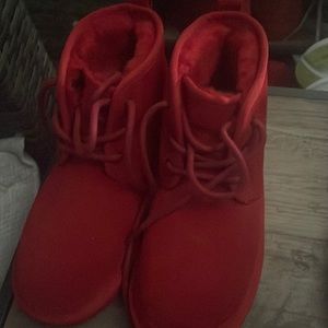 Brand new ugs no box size for men 11 and size for kid 4